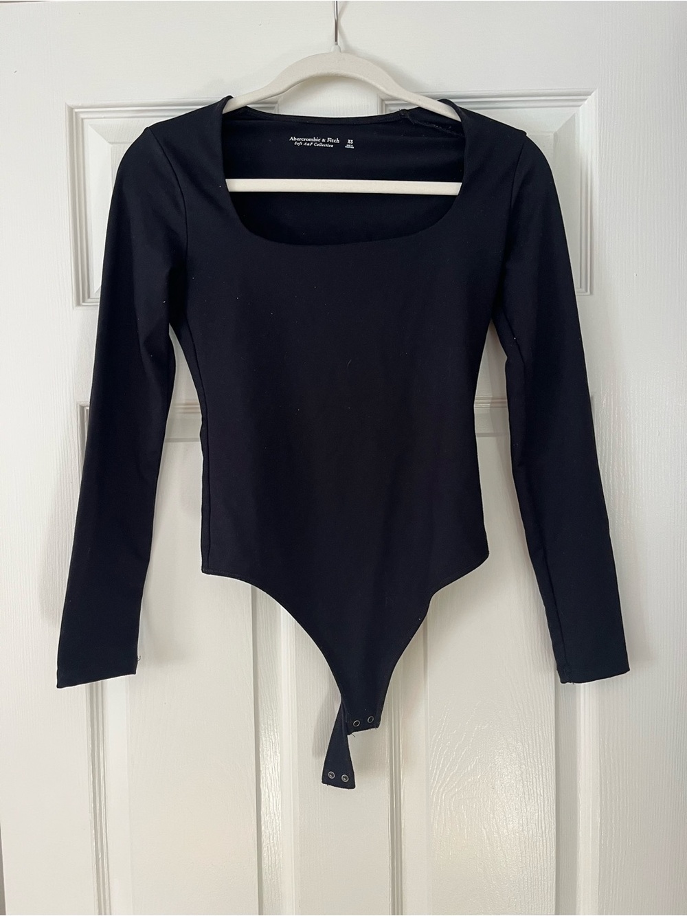 Abercrombie & Fitch Black Long-Sleeve Scoop-Neck Bodysuit